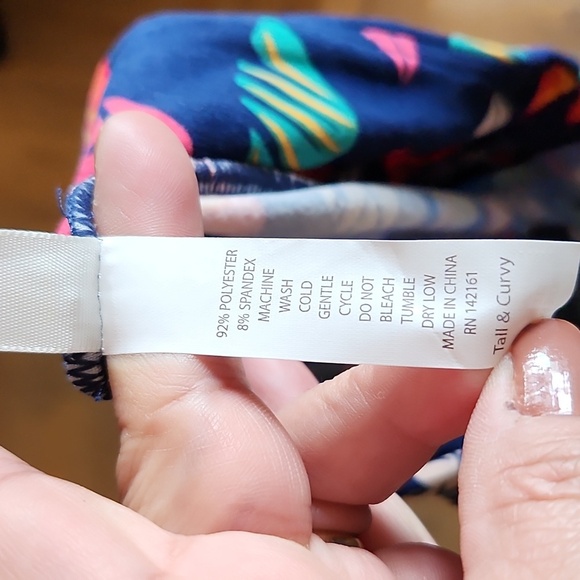 LULAROE LLR TC Leaf Leaves Buttery Soft Legging Tall Curvy - Picture 6 of 6